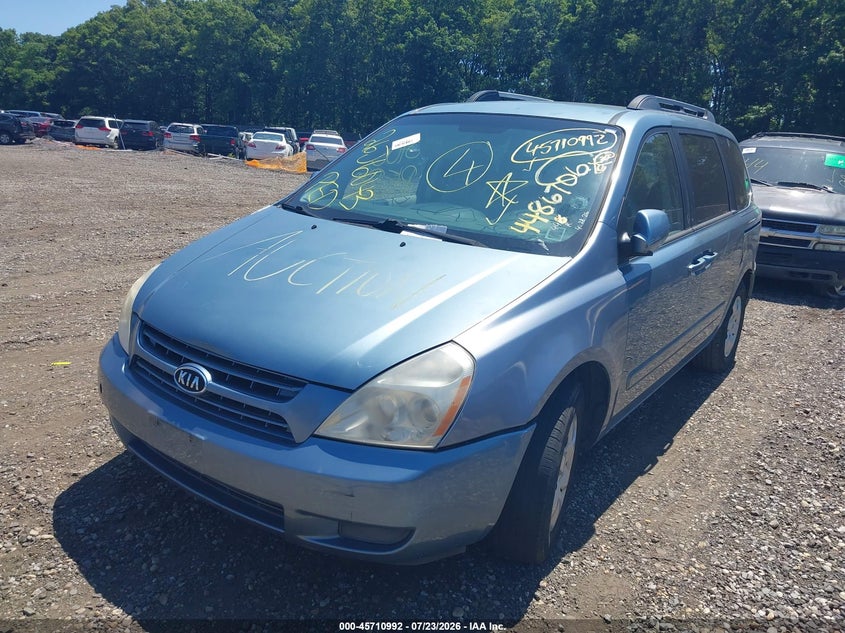 2008 KIA SEDONA auction photo 2