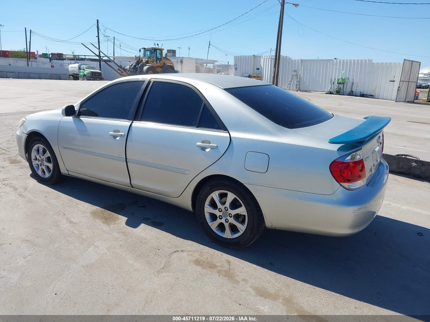 2005 TOYOTA CAMRY auction photo 3