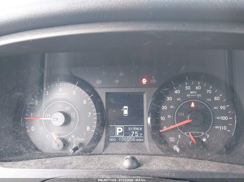 2015 TOYOTA SIENNA auction photo 7