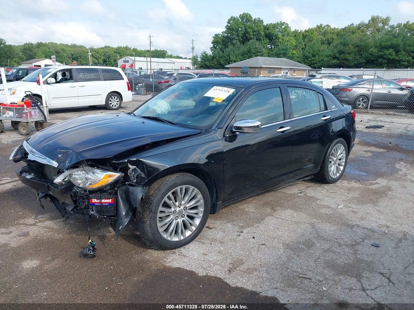 2013 CHRYSLER 200 auction photo 2