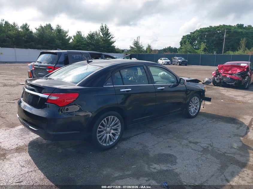 2013 CHRYSLER 200 auction photo 4