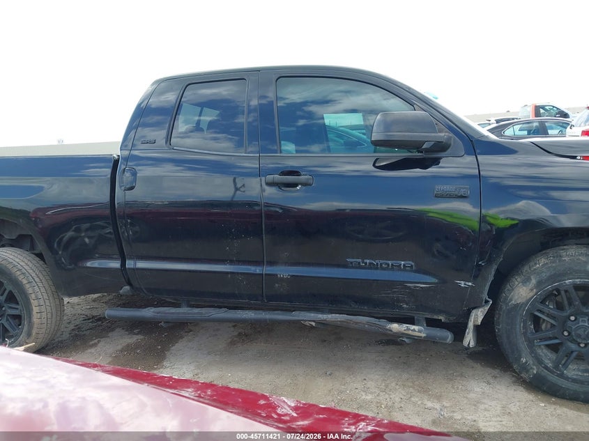 TOYOTA TUNDRA - zdjęcie 14