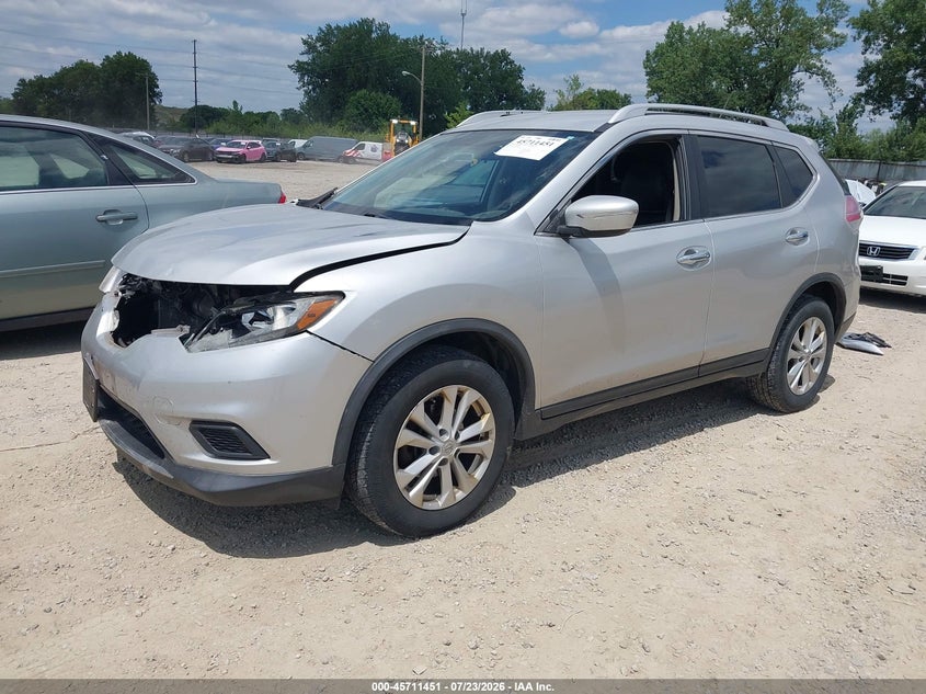 2015 NISSAN ROGUE auction photo 2