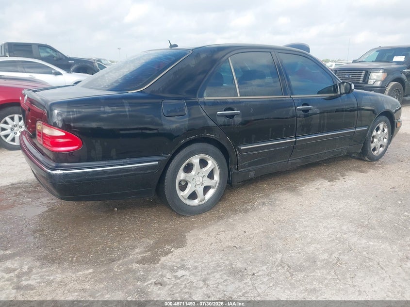 2002 MERCEDES-BENZ E 320 auction photo 4