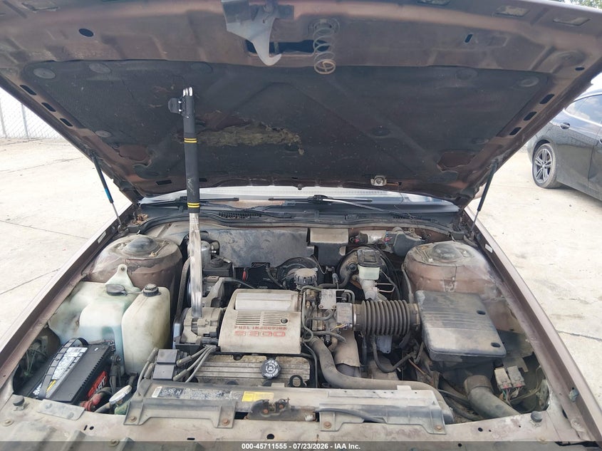 1989 OLDSMOBILE DELTA 88 auction photo 8