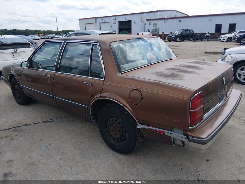 1989 OLDSMOBILE DELTA 88 auction photo 3