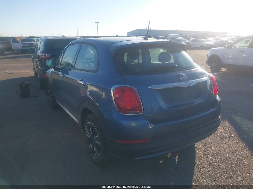 2018 FIAT 500X auction photo 3