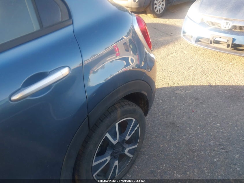 2018 FIAT 500X auction photo 6