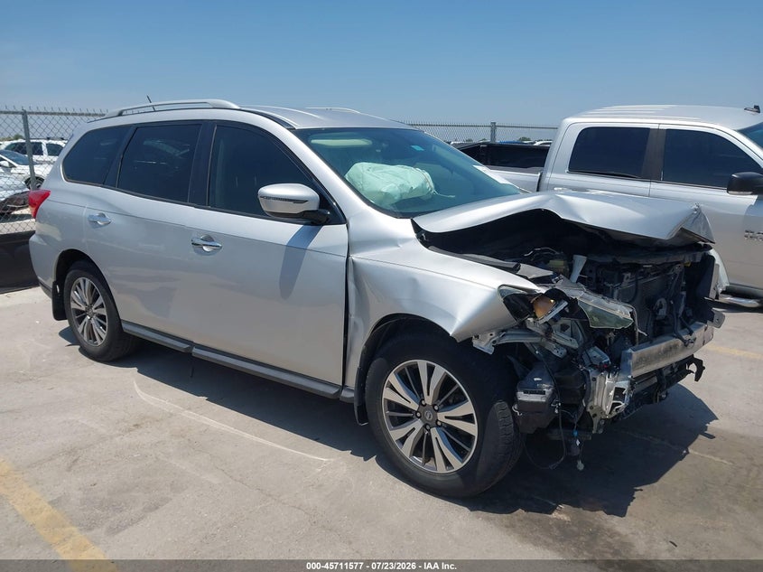 2017 NISSAN PATHFINDER auction photo 1