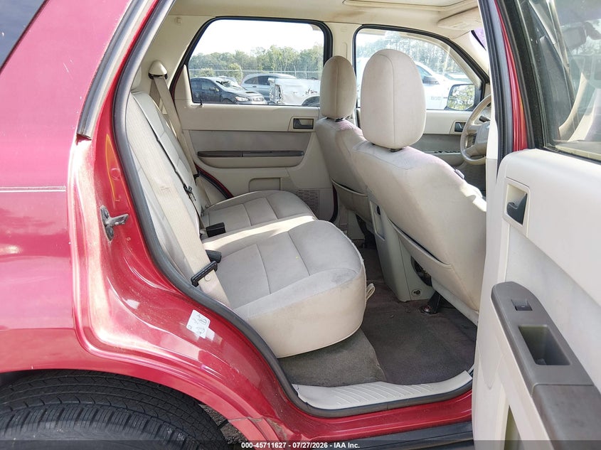 2011 FORD ESCAPE auction photo 8