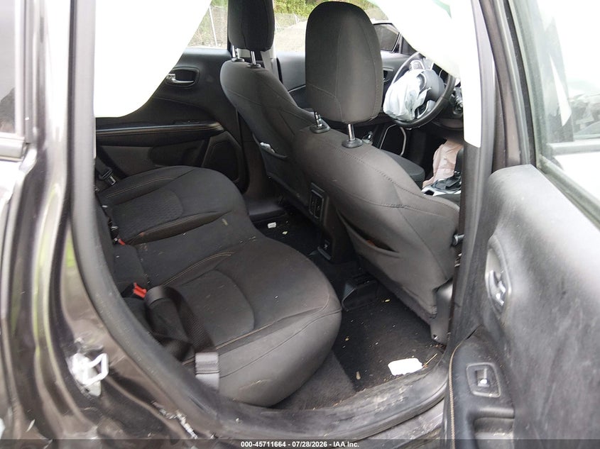 2020 JEEP COMPASS auction photo 8