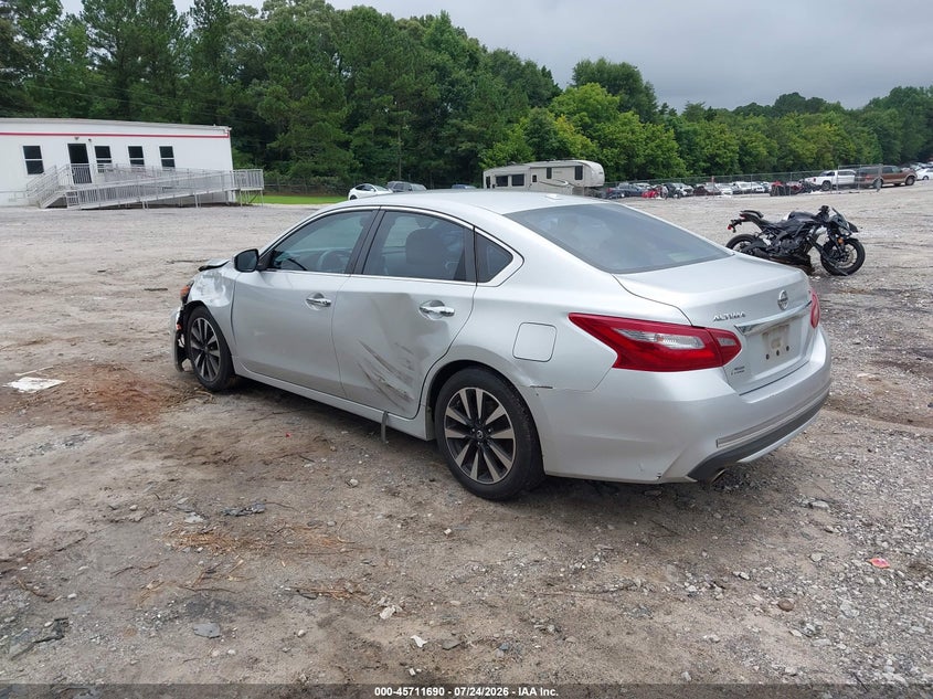 2018 NISSAN ALTIMA auction photo 3