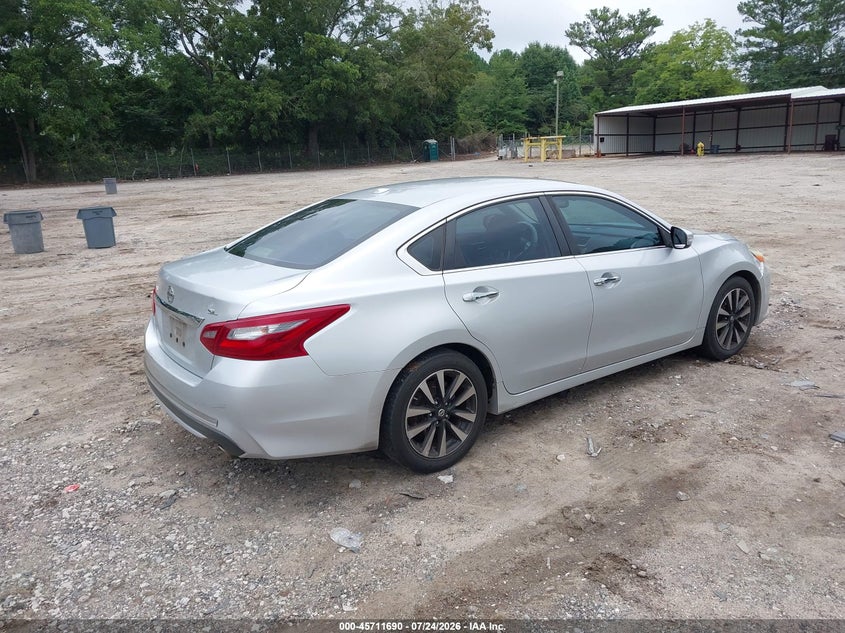 2018 NISSAN ALTIMA auction photo 4
