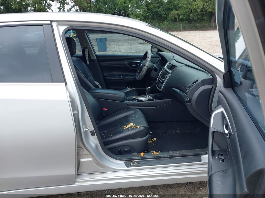 2018 NISSAN ALTIMA auction photo 5