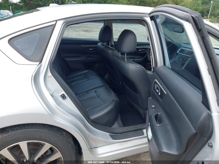 2018 NISSAN ALTIMA auction photo 8