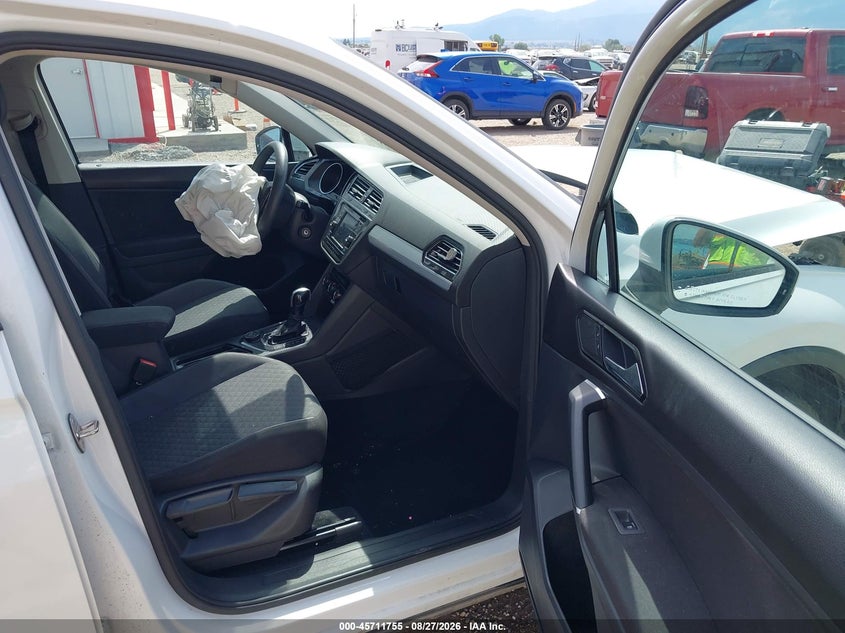 2018 VOLKSWAGEN TIGUAN auction photo 5