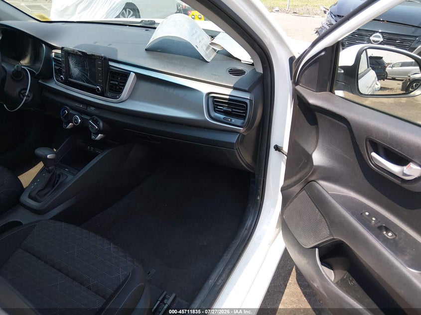 2020 KIA RIO auction photo 5