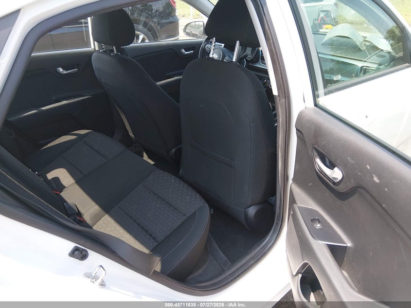2020 KIA RIO auction photo 8