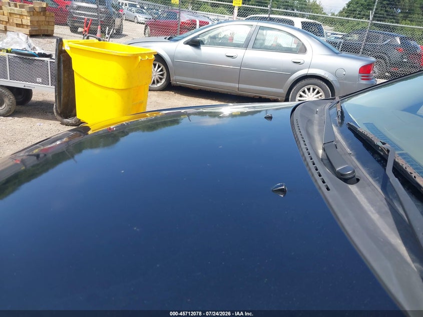 2003 TOYOTA COROLLA auction photo 6