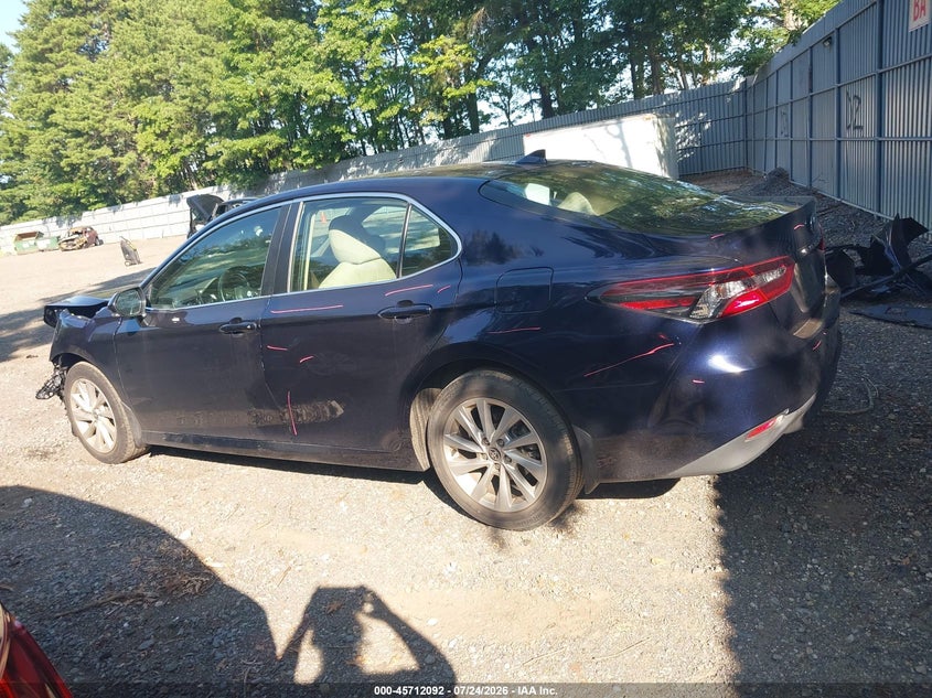 TOYOTA CAMRY - zdjęcie 14