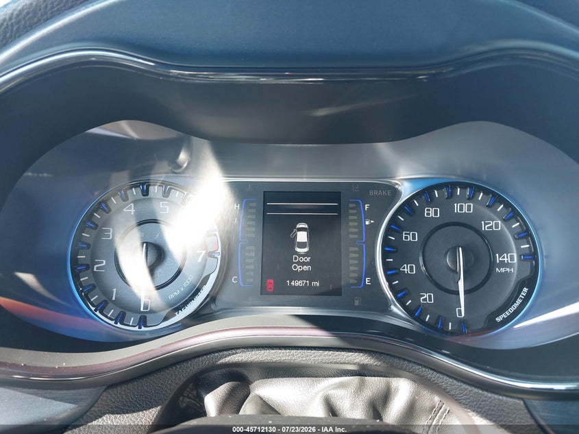 2015 CHRYSLER 200 auction photo 7