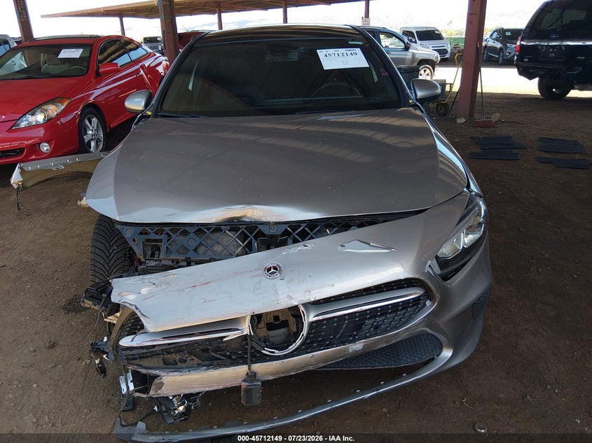 MERCEDES-BENZ A 220 2019 VIN WDD3G4EB1KW027580