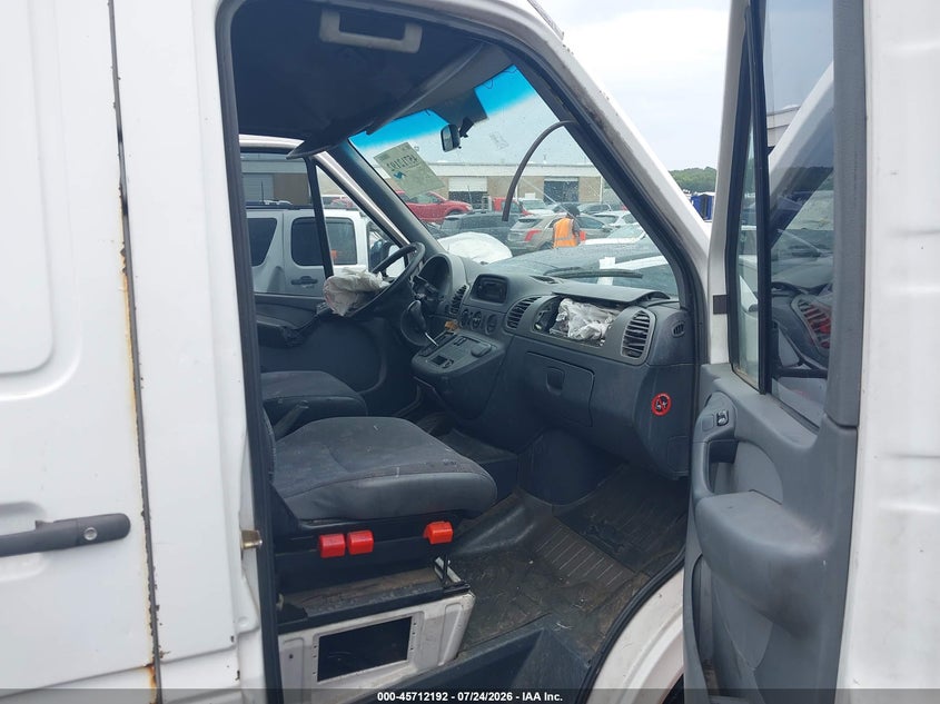 2005 DODGE SPRINTER auction photo 5