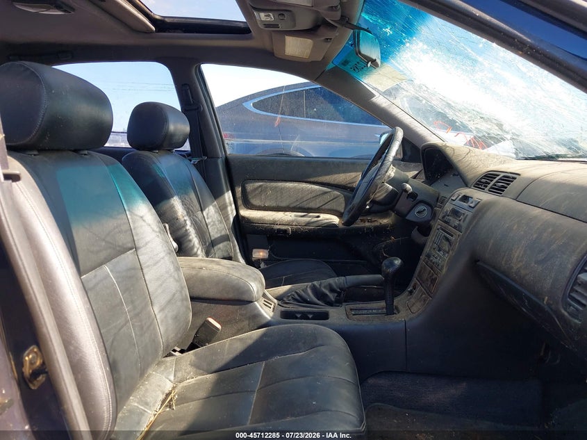 1995 NISSAN MAXIMA auction photo 5