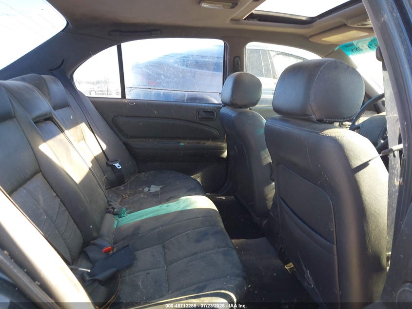 1995 NISSAN MAXIMA auction photo 8
