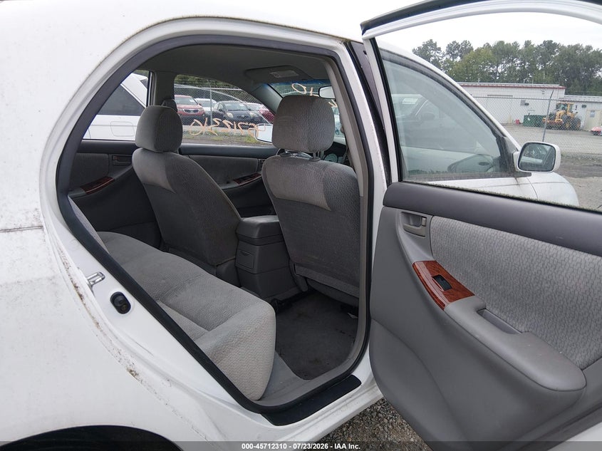 2004 TOYOTA COROLLA auction photo 8