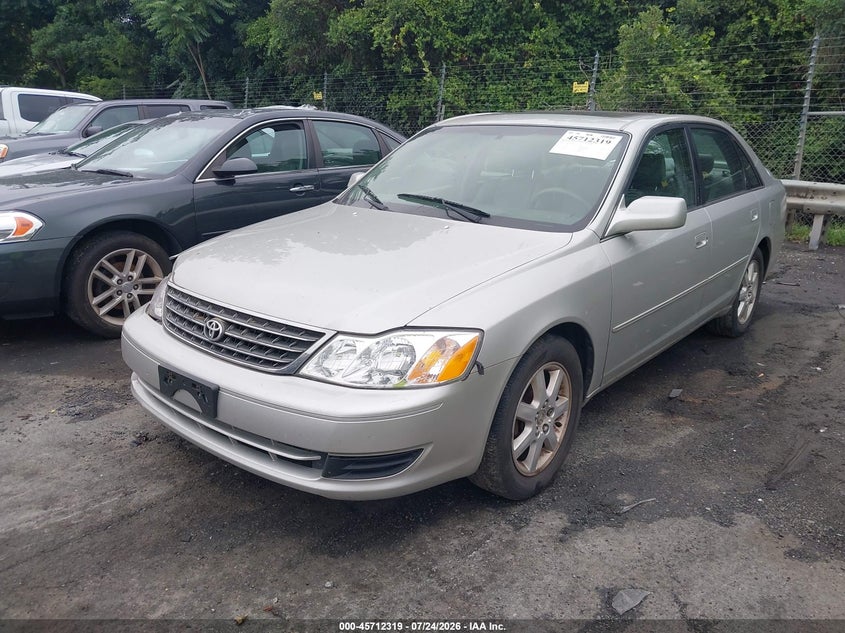 2003 Toyota Avalon, Right Front, IAAI, VIN 4T1BF28B63U314060 — photo 2
