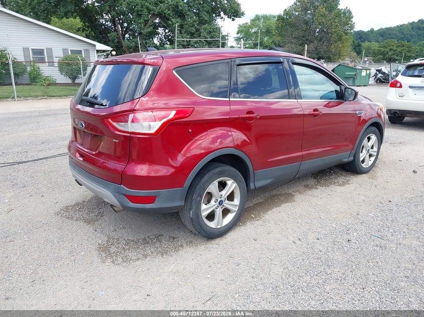 Vin: 1fmcu0g77fuc11424, lot: 46211013, ford escape se 20154