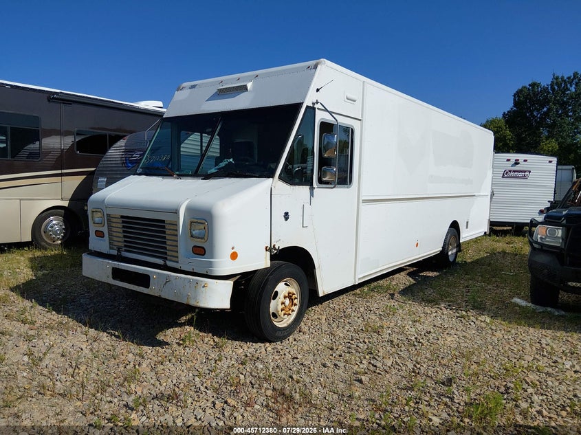 2015 FORD F-59 COMMERCIAL STRIPPED auction photo 2