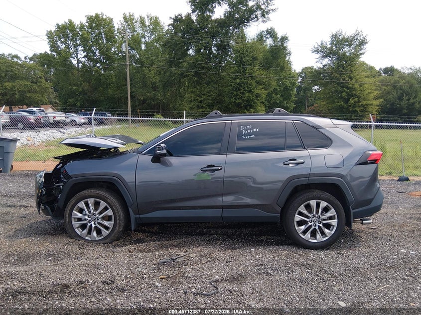TOYOTA RAV4 - zdjęcie 15