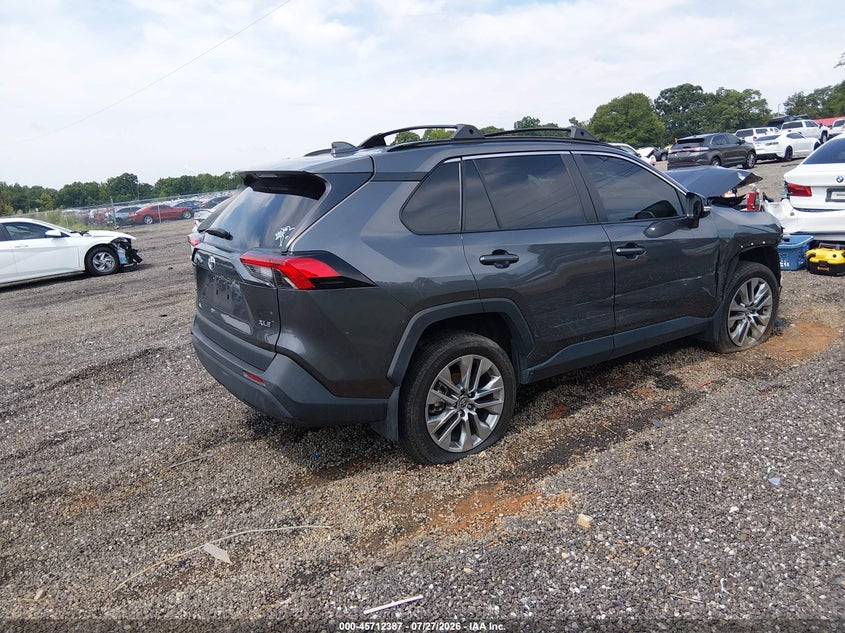 TOYOTA RAV4 - zdjęcie 4