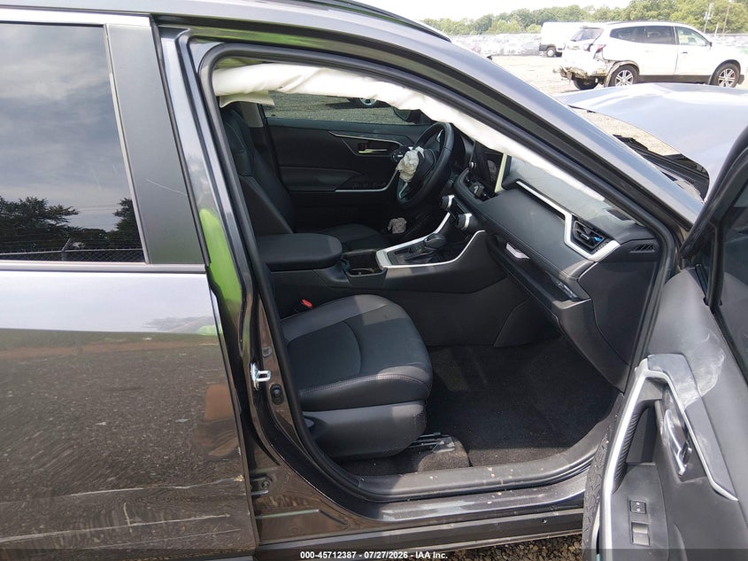 TOYOTA RAV4 - zdjęcie 5
