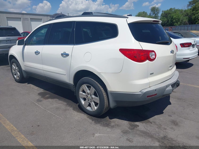 2011 CHEVROLET TRAVERSE auction photo 3