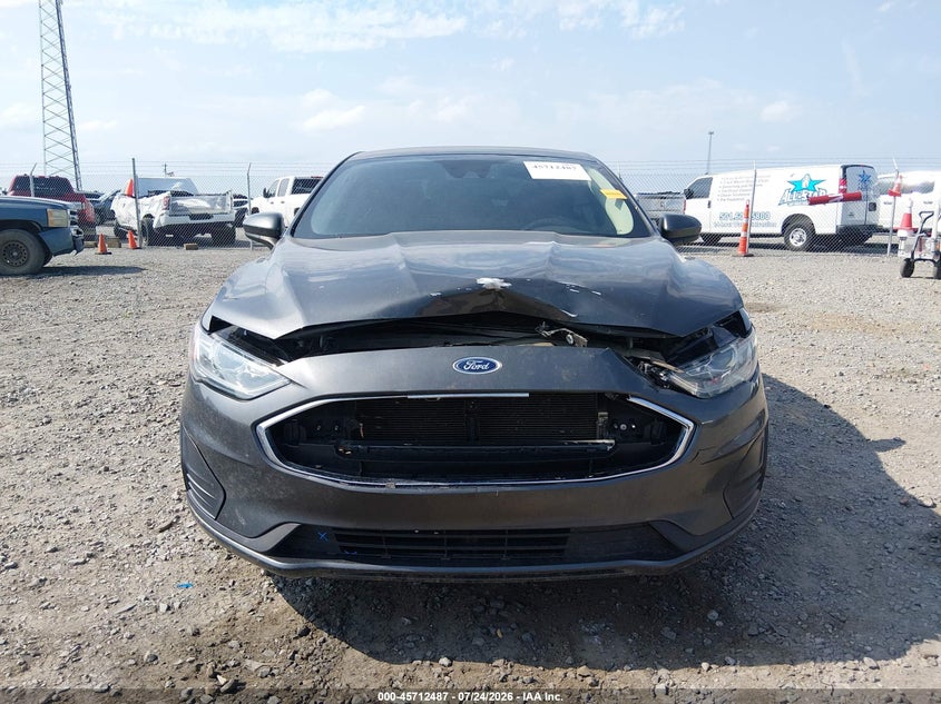 2020 FORD FUSION SE · Фото 12