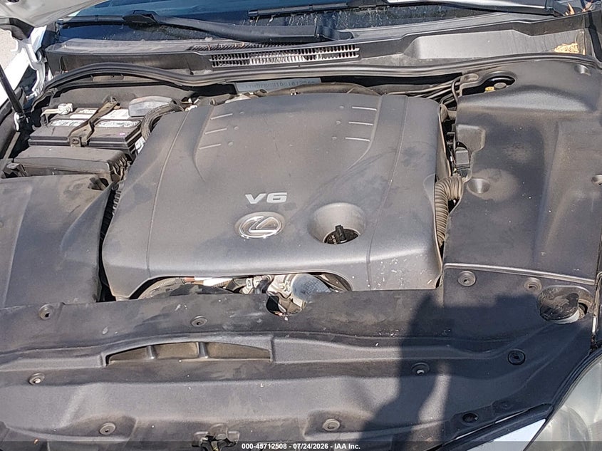 2013 LEXUS IS 250 · Фото 10