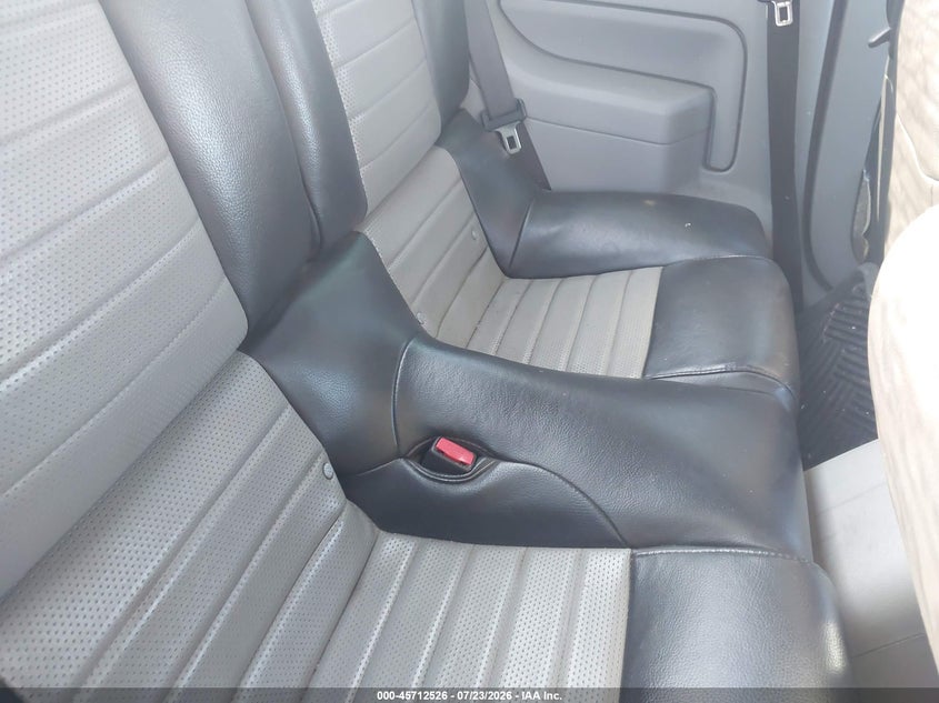 2007 FORD MUSTANG auction photo 8