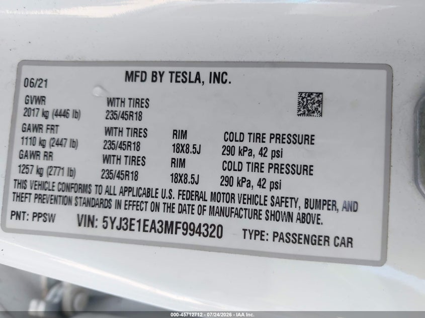 TESLA MODEL 3 - zdjęcie 9