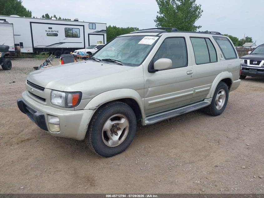 1998 INFINITI QX4 auction photo 2