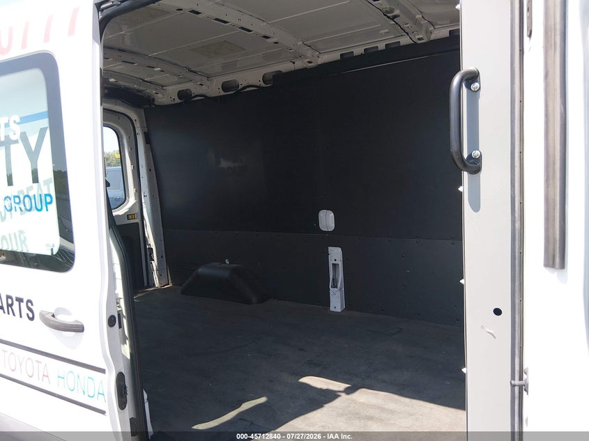 2015 FORD TRANSIT-250 auction photo 8
