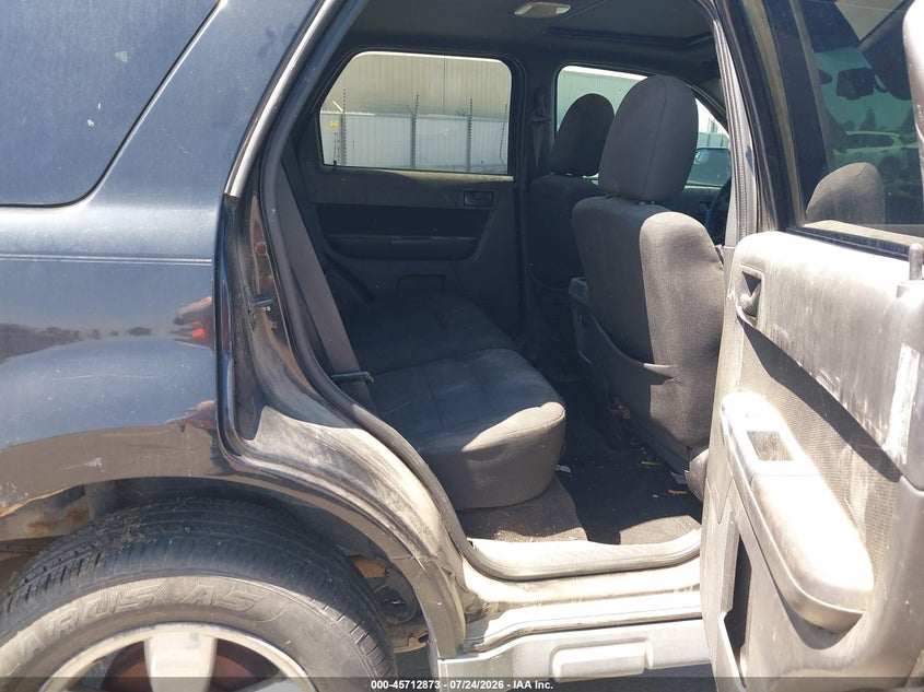 2010 FORD ESCAPE auction photo 8