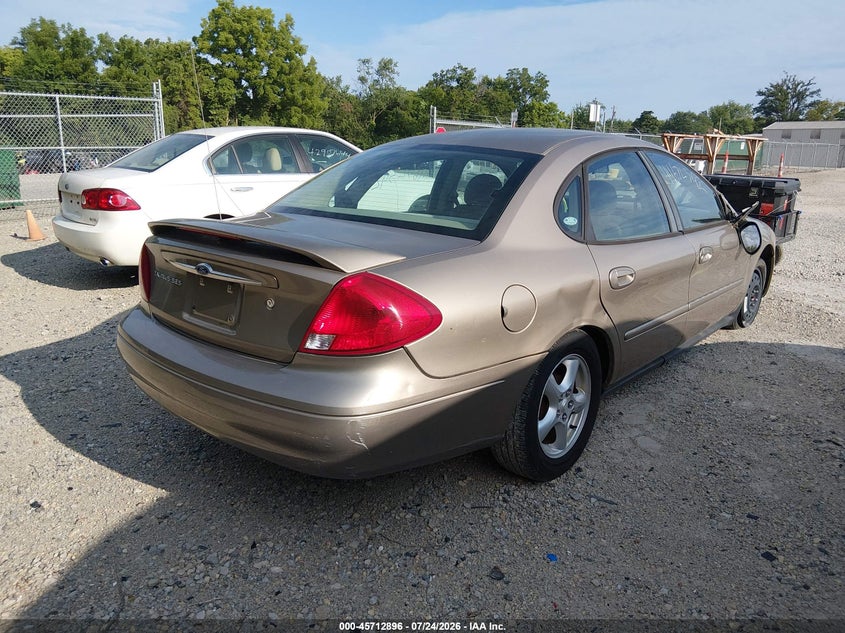 2002 FORD TAURUS auction photo 4