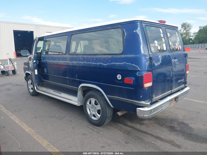 1995 CHEVROLET G30 auction photo 3