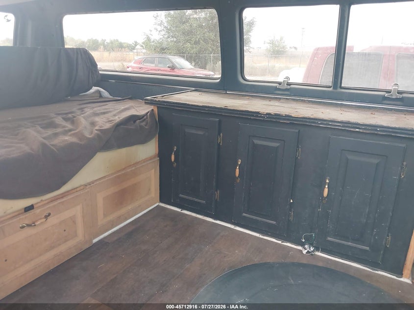 1995 CHEVROLET G30 auction photo 8