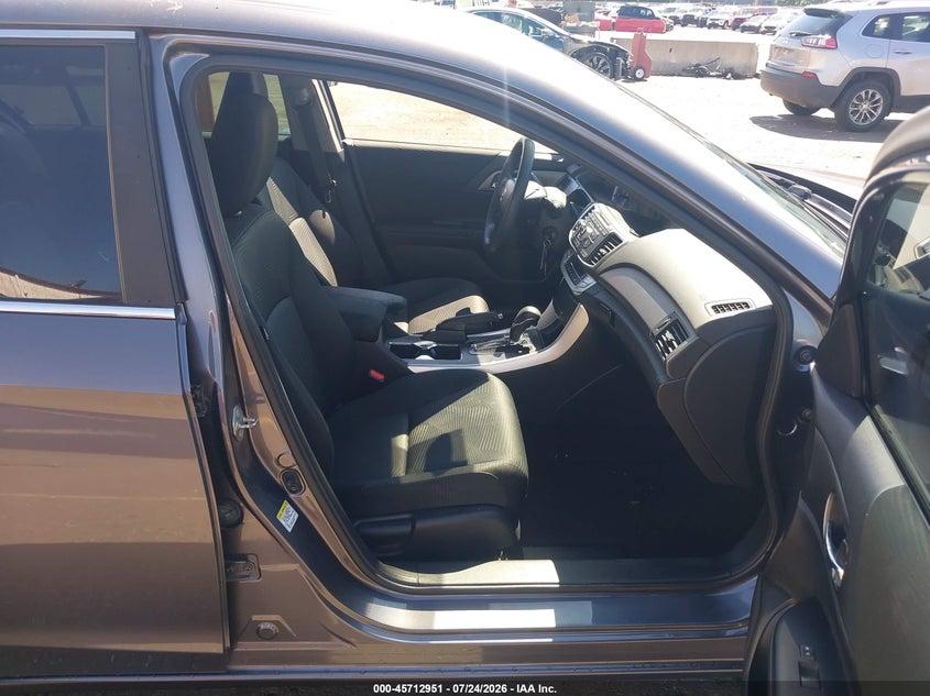 2015 HONDA ACCORD auction photo 5