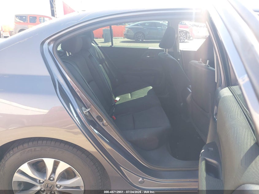 2015 HONDA ACCORD auction photo 8
