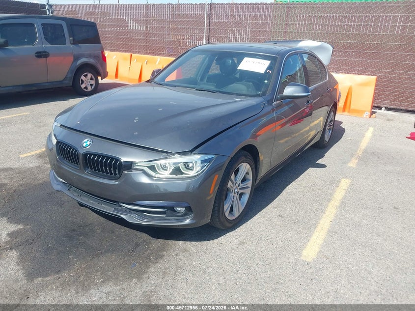 Vin: wba8b9c52jee82256, lot: 46211612, bmw 330i 20182